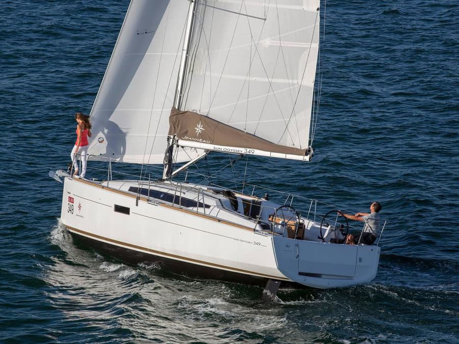 Escape, a 16.75m sail boat - photo 5