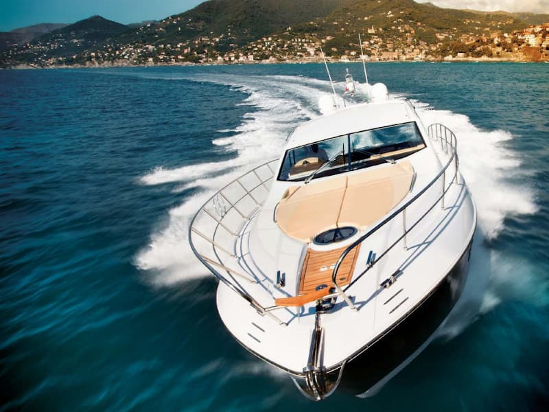 Zaffiro, a 10.35m motor boat - photo 5