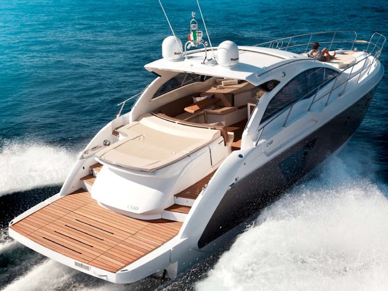 Zaffiro, a 10.35m motor boat - photo 3