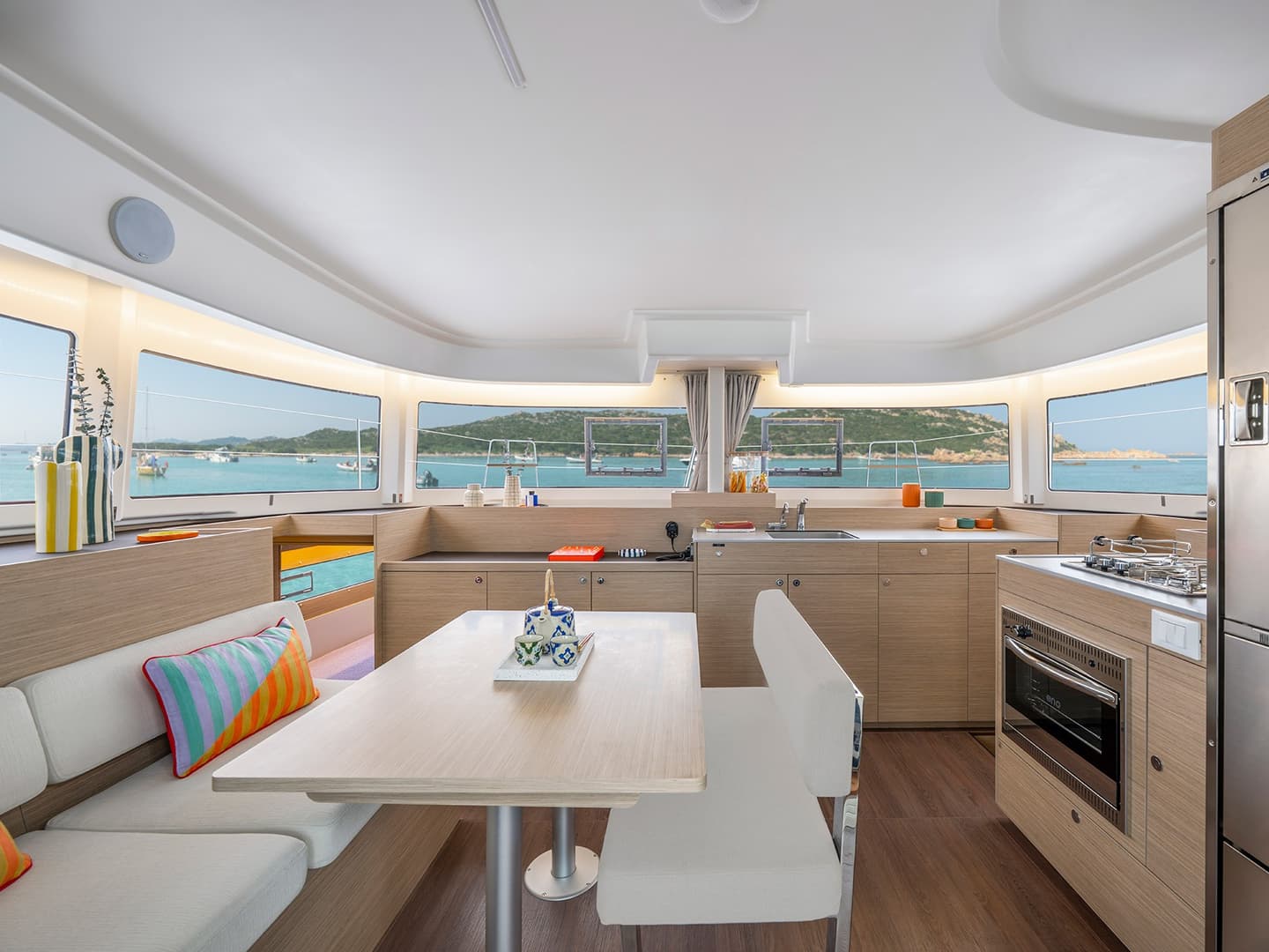 Iraz, a 19.5m catamaran - photo 4