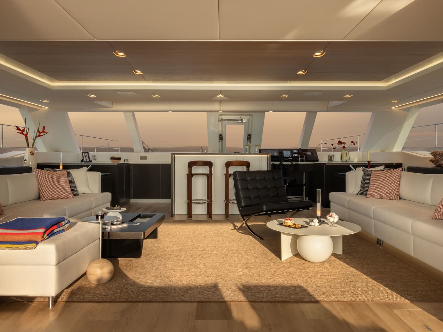 Alien, a 24.97m motor boat - photo 5